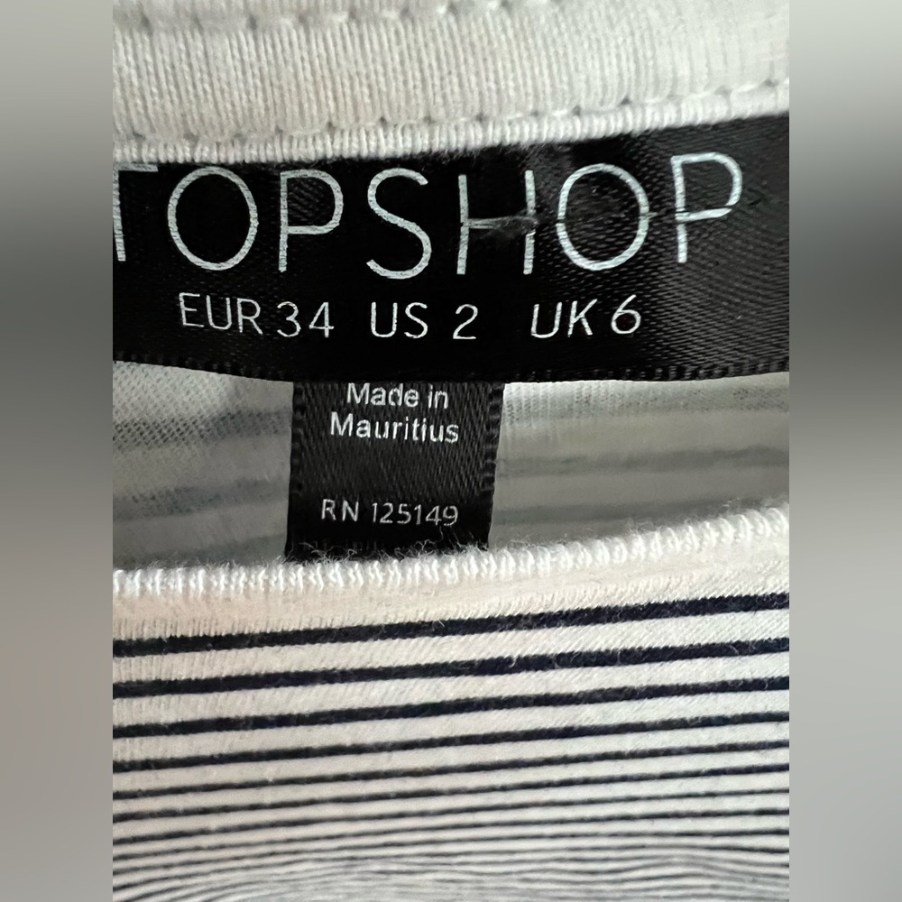 Topshop Cropped Striped Shirt with Floral Attachments | Size 2 or XS - Picture 11 of 11